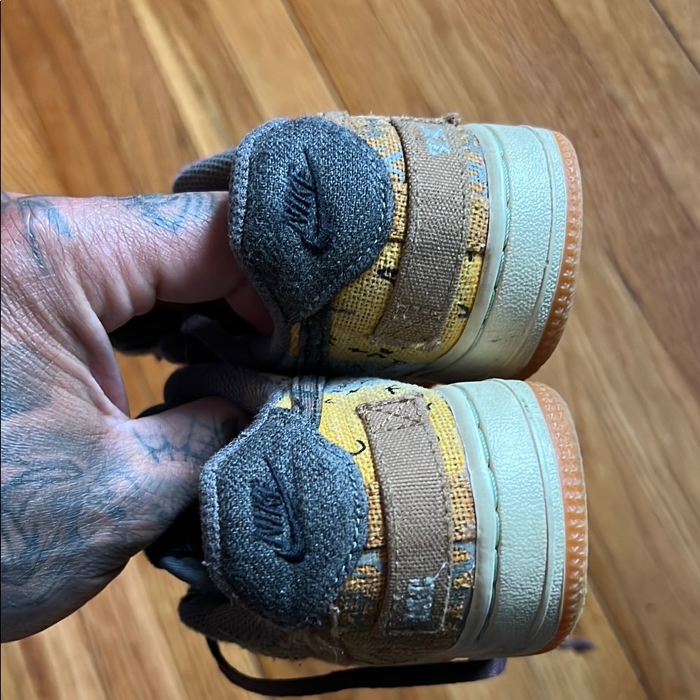 Nike Travis Scott Air Force 1, size 2Y - Picture 6 of 10